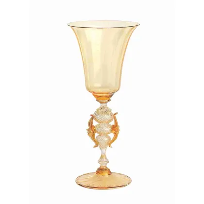 Zdjęcie Urokliwy kielich Murano ze złotem