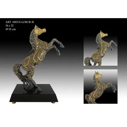 Zdjęcie Zjawiskowa figura konia włoskiego producenta