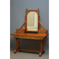 Zdjęcie Nietuzinkowa toaletka z XIX wieku